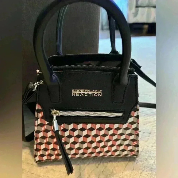 Kenneth Coke reaction mini hand bag. - Picture 1 of 10